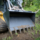 Mammoth Attachments Rock Buckets Mammoth 72" Heavy-Duty Tooth Bucket for Skid Steers & Track Loaders