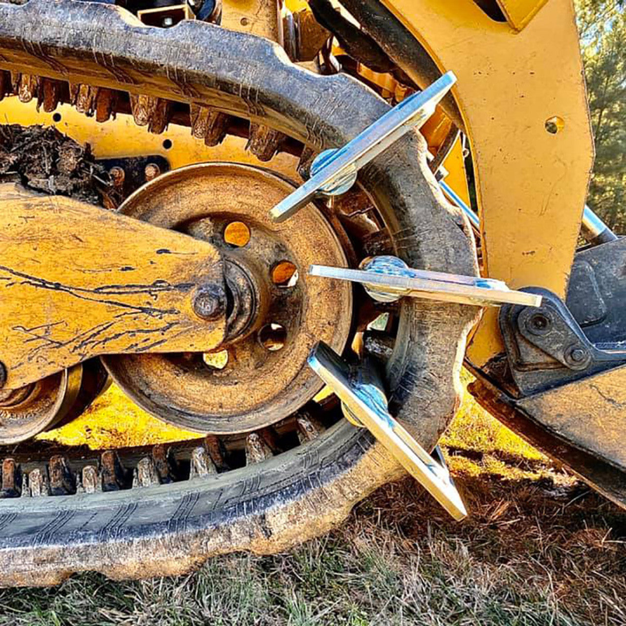 Grizzly™ Track Bar System – Factory Direct Pricing – Grizzly Rubber Tracks